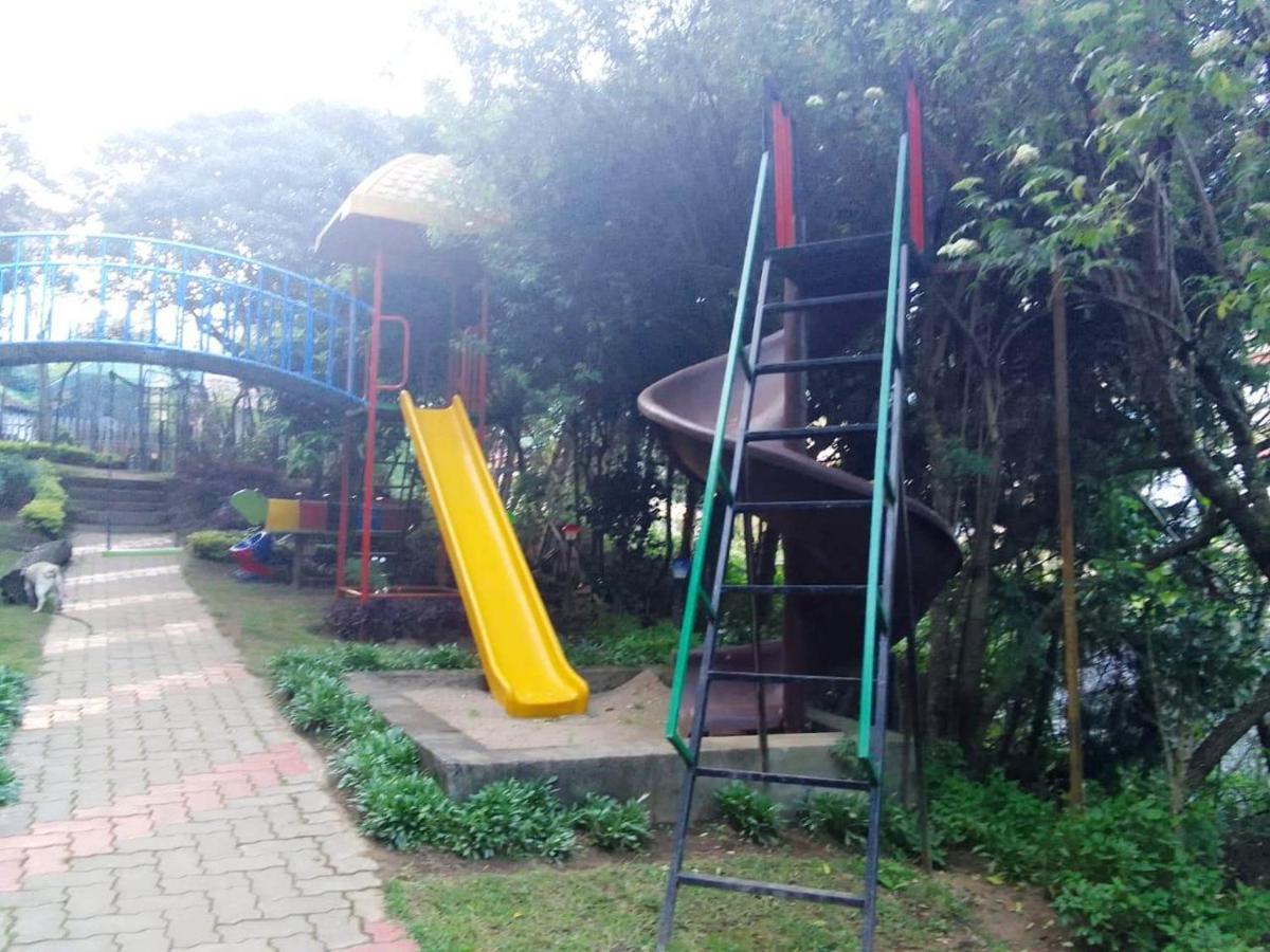 Pine Borough Inn Kodaikanal Buitenkant foto