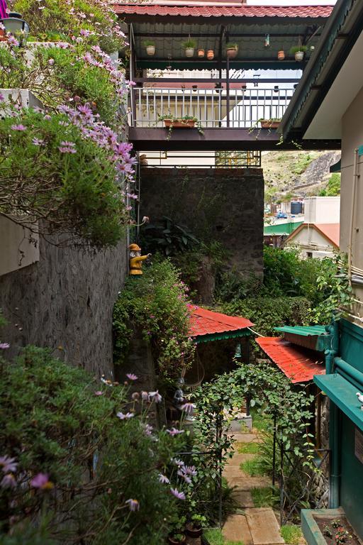 Pine Borough Inn Kodaikanal Buitenkant foto