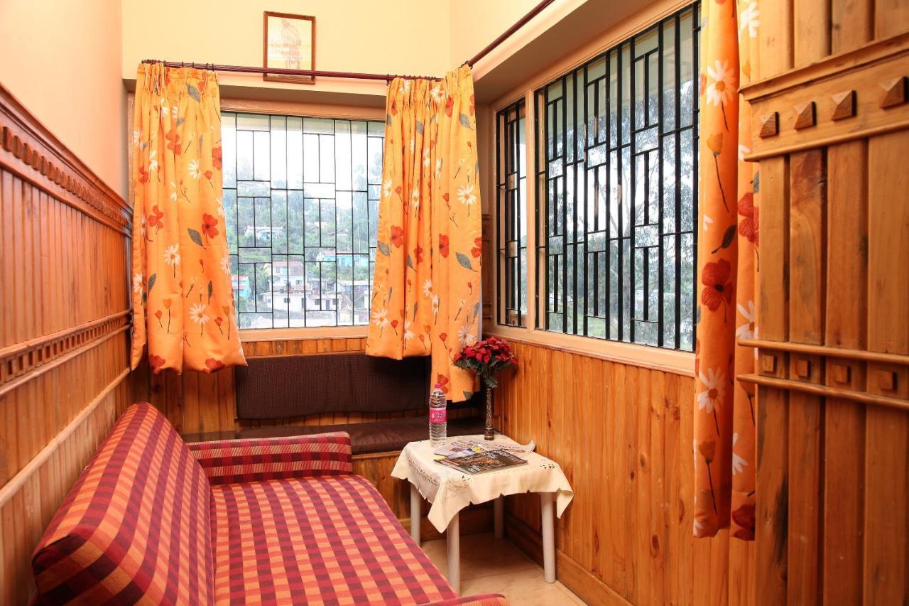 Pine Borough Inn Kodaikanal Buitenkant foto